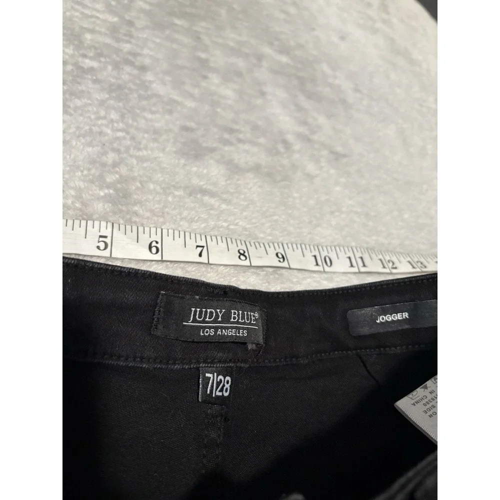 Judy Blue Joggers Jeans Size 7/28 High Waist Jet Black Style JB88700 Raw Hem - Picture 7 of 9